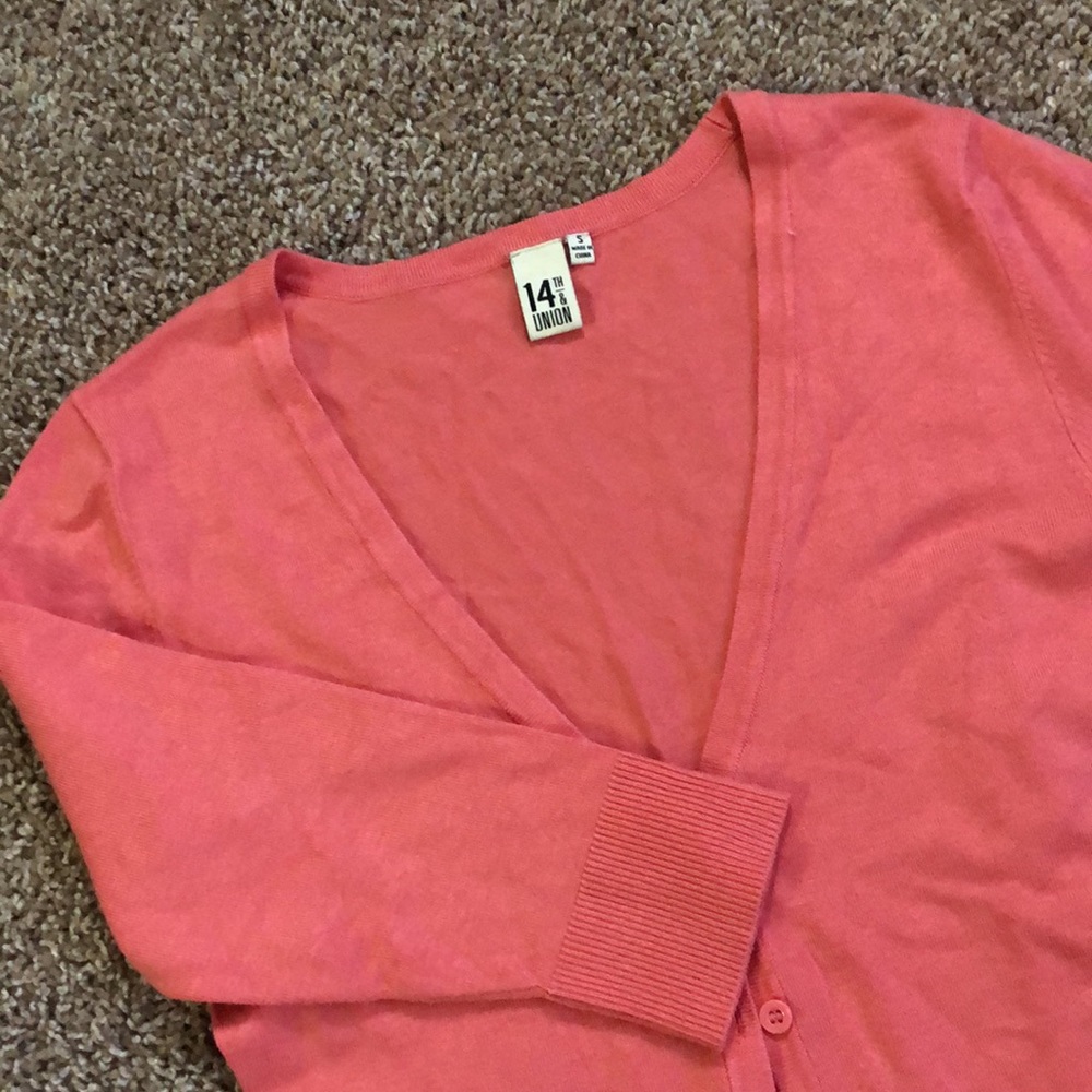 Cardigan - Picture 2 of 6